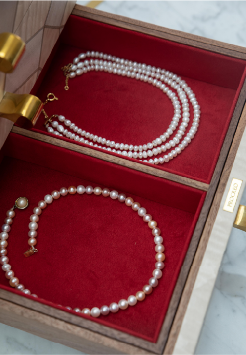 Necklaces in Procreo Adura Jewellery / Trinket Box.